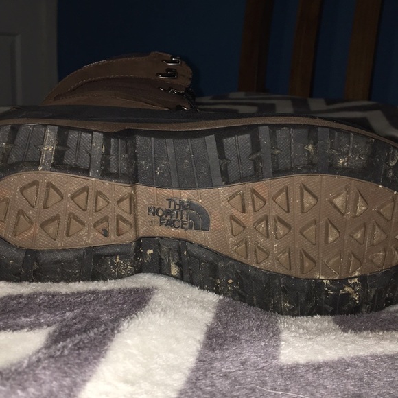 North Face waterproof leather/rubber winter boots main image 7